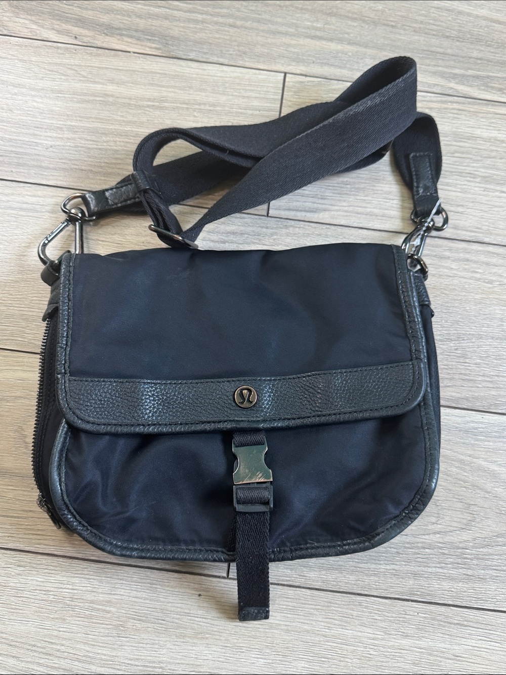 lululemon athletica Black Crossbody Shoulder Bag